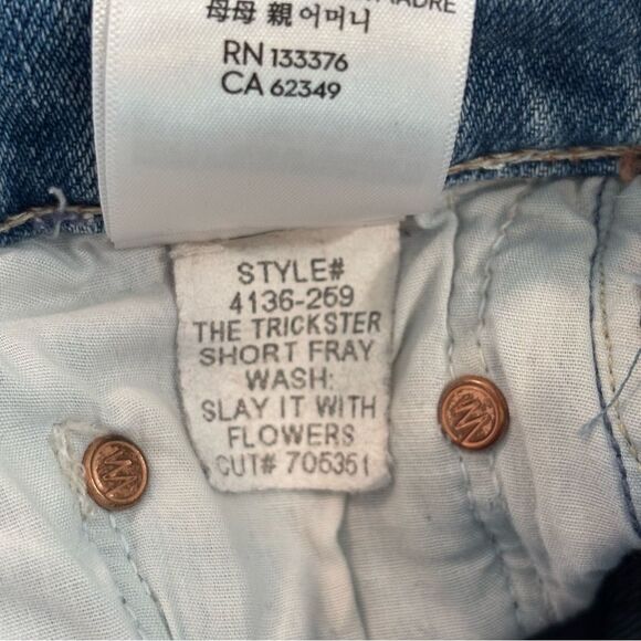 Mother The Trickster Fray Hem Biker Denim Shorts in Slay It With Flowers 26 - Picture 6 of 11